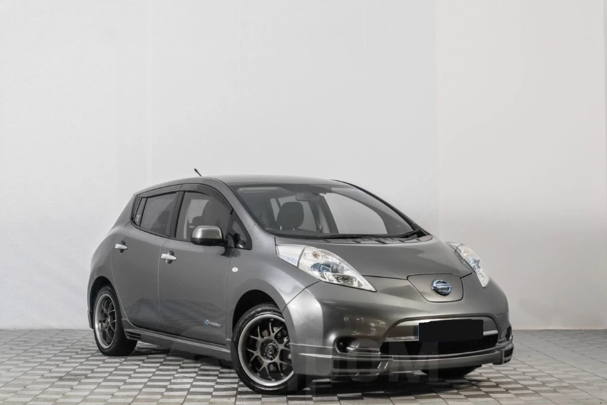 Nissan Leaf, 1 поколение