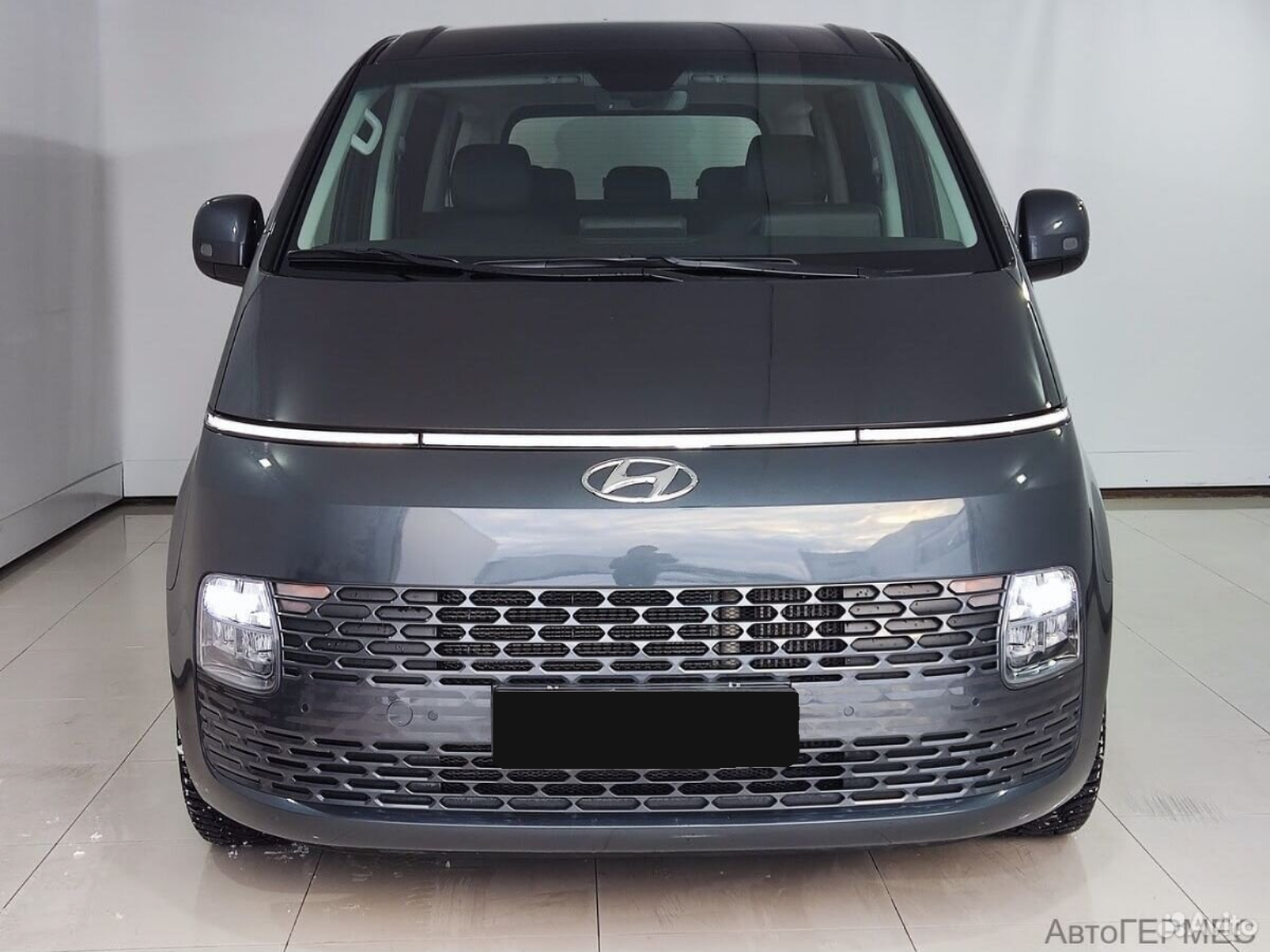 Hyundai Staria, 2022
