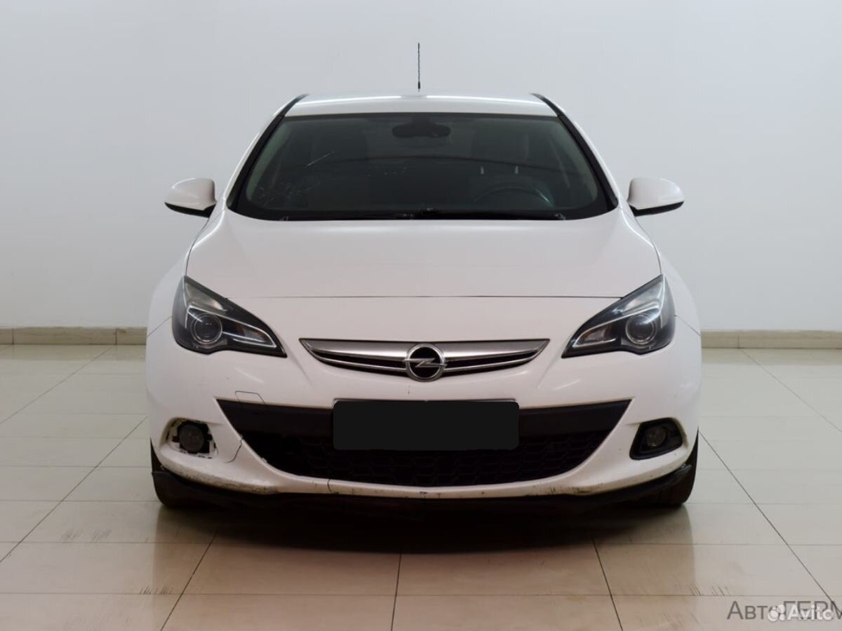 Opel Astra GTC, 2012