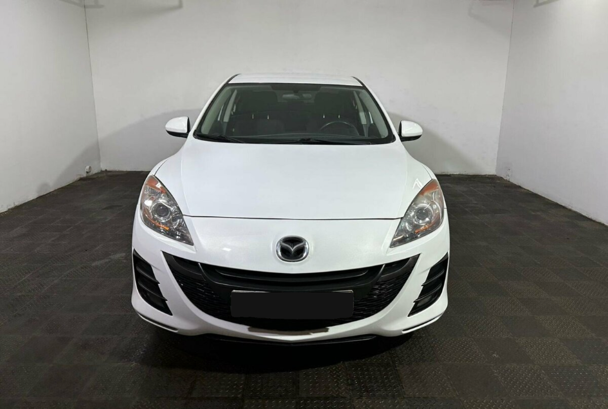 Mazda 3, 2010