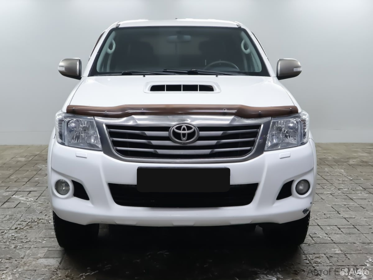 Toyota Hilux, 2013